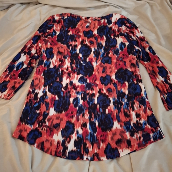 Jones New York Red and Blue Graphic Blouse with Mandarin Collar - Picture 7 of 7
